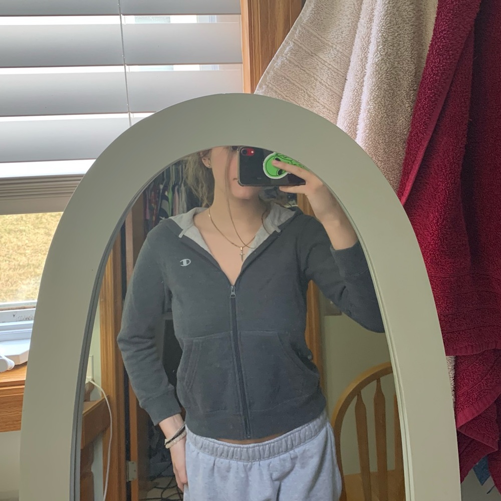 Authentic Champion zip up sweatshirt